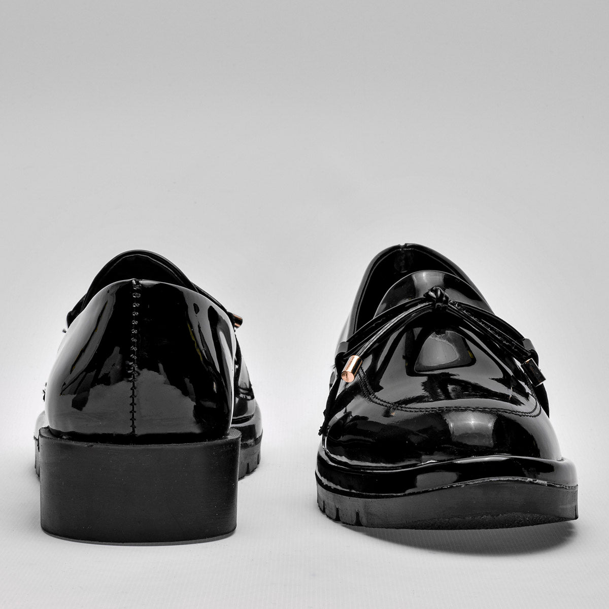 ZAPATO CASUAL MUJER IVI LOVE 3084 NEGRO CHAROL