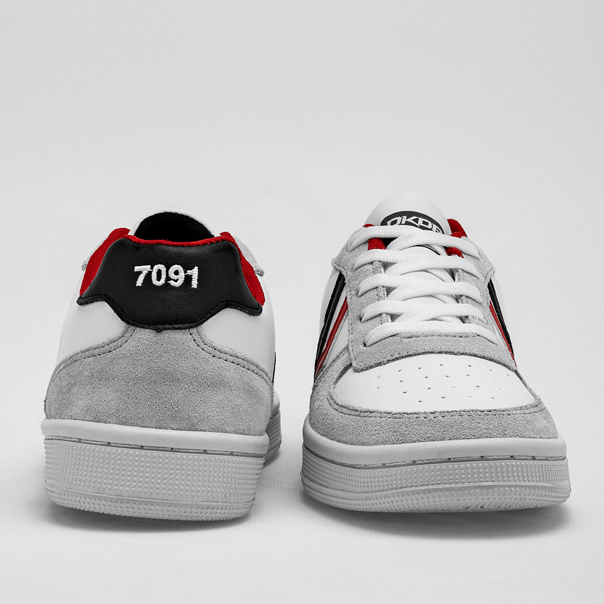 TENIS URBANO JUVENIL JHOS DKDA 7091 BLANCO GRIS NEGRO