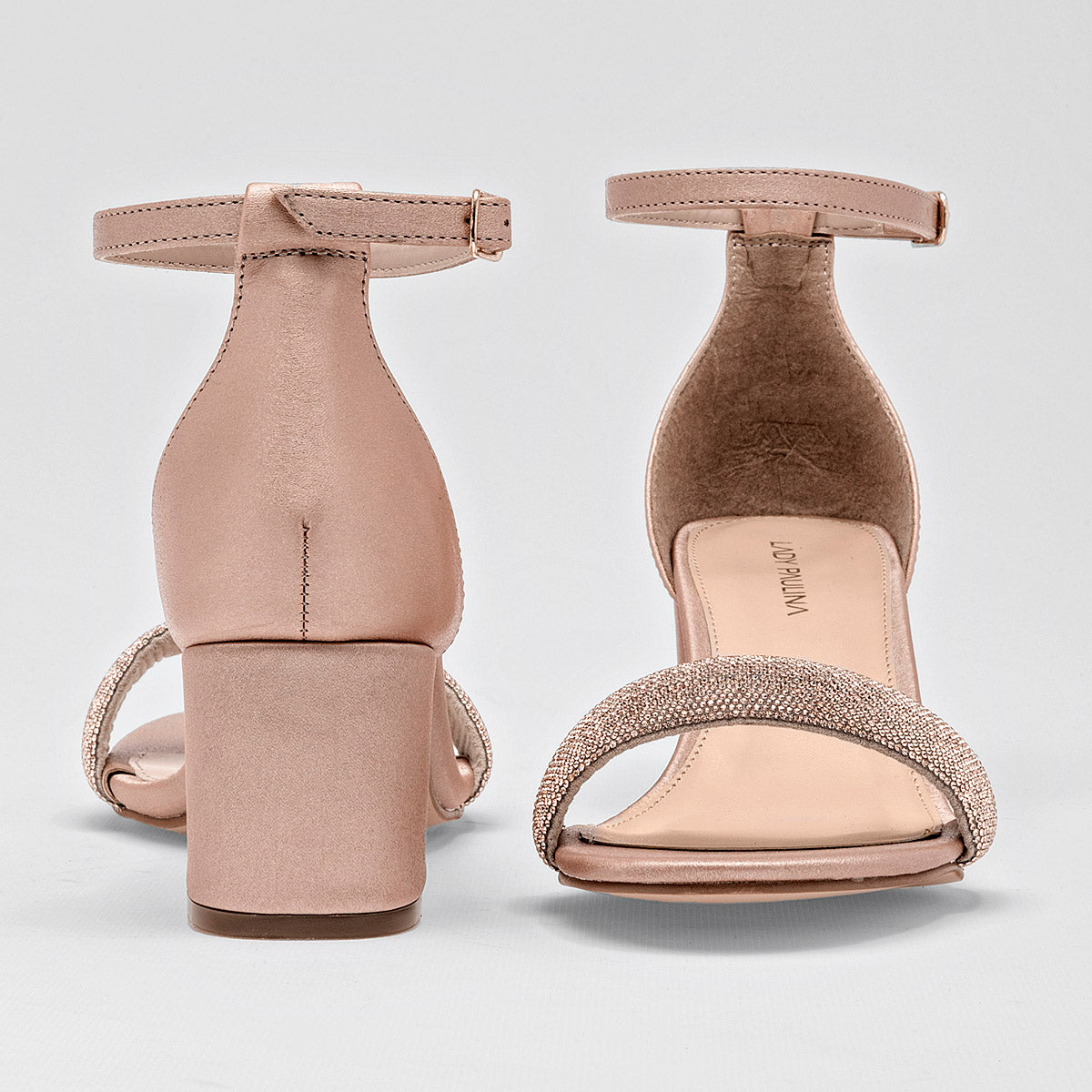 Zapatilla Con Pulsera Lpa 21217 Para Mujer Color Beige