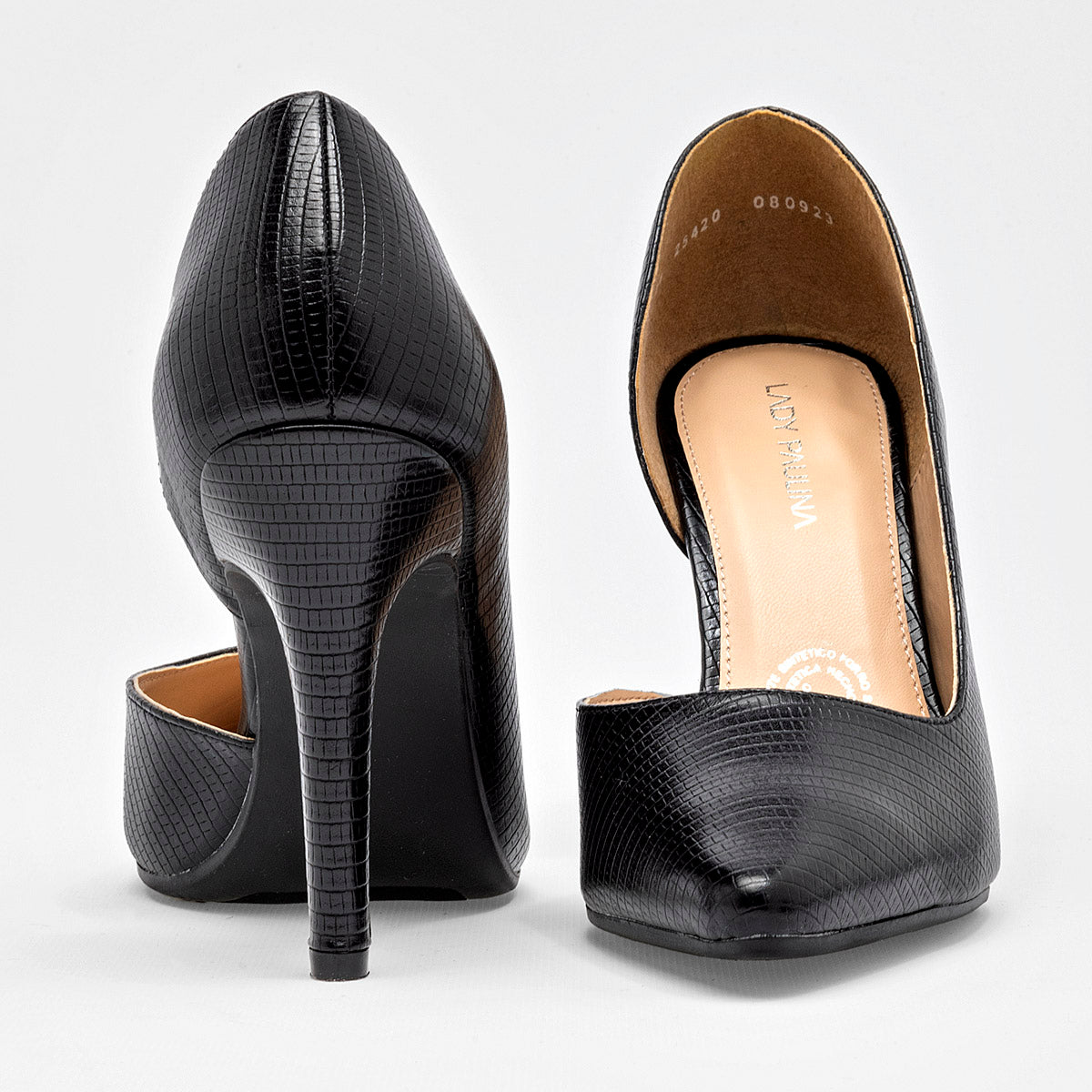 Zapatilla Cerrada Lady Paulina 25420 Para Mujer Color Negro
