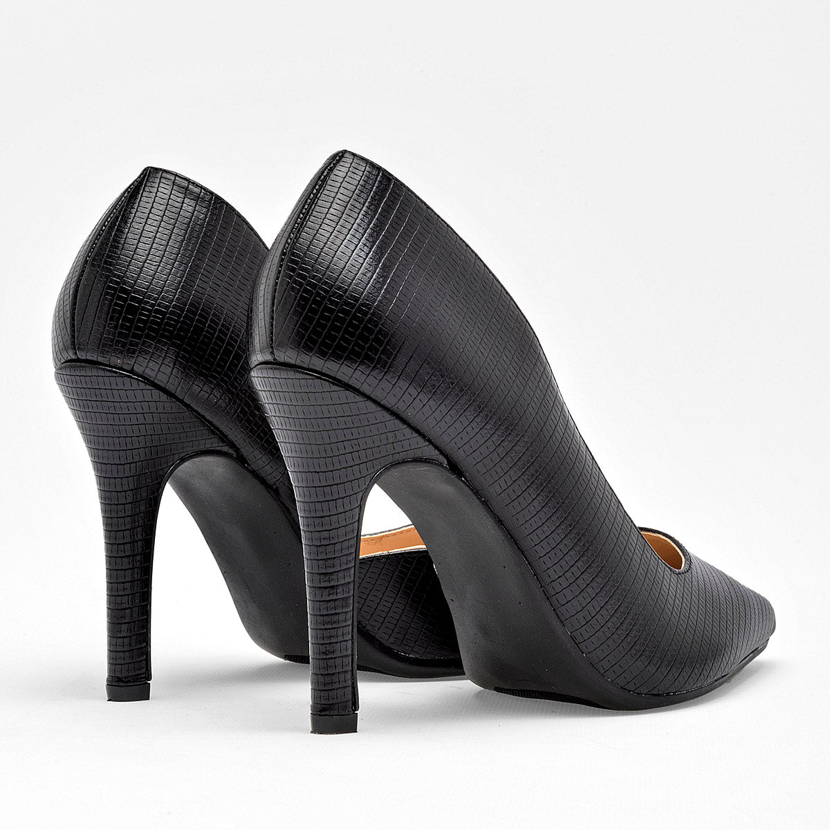 Zapatilla Cerrada Lady Paulina 25420 Para Mujer Color Negro