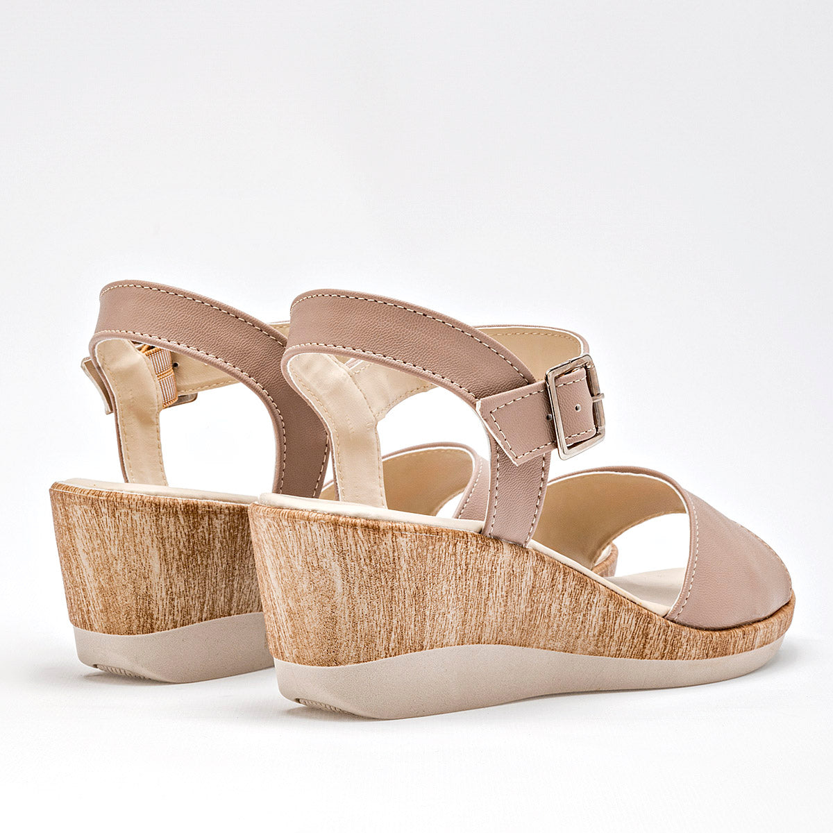 Sandalia Rojo Cereza 335 Para Mujer Color Beige