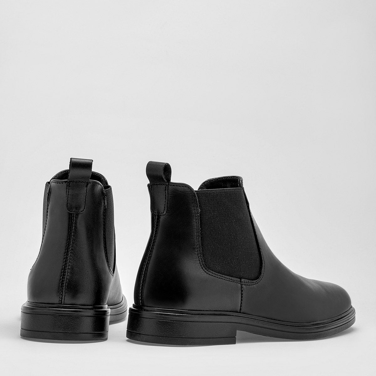 Bota chelsea resorte para Hombre marca Merano Negro