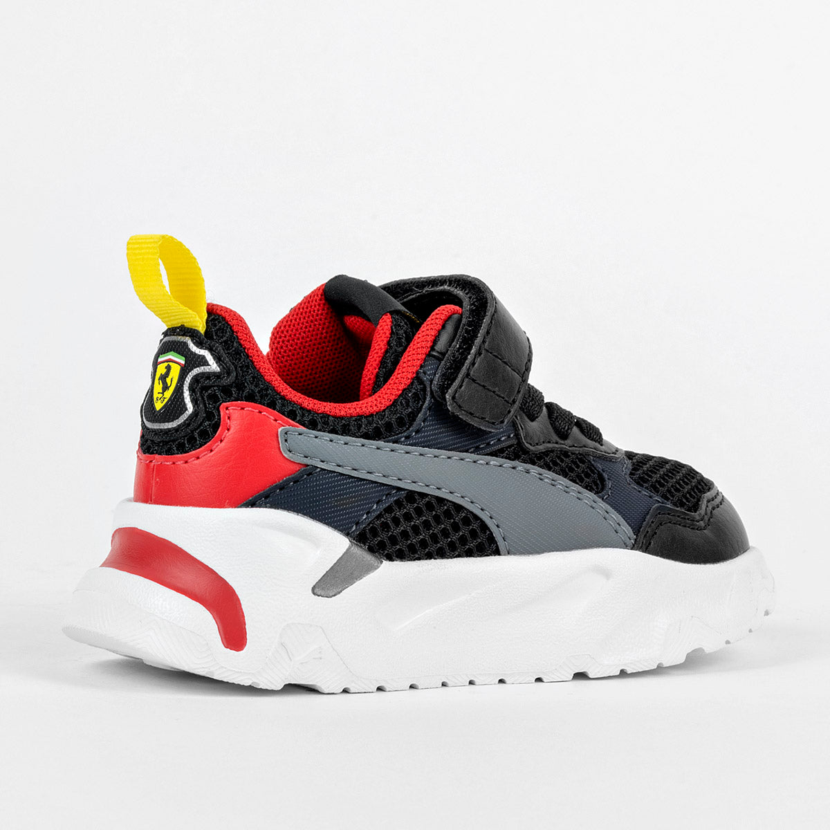 TENIS URBANO NIÑO PUMA Ferrari Trinity AC+ Inf NEGRO GRIS ROJO