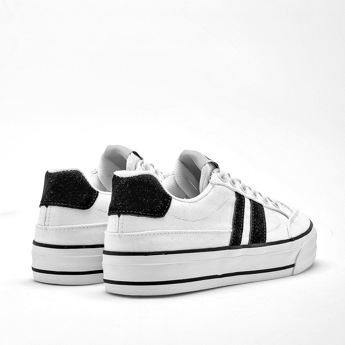 TENIS URBANO MUJER MORA URBAN ESPERANZA BLANCO NEGRO