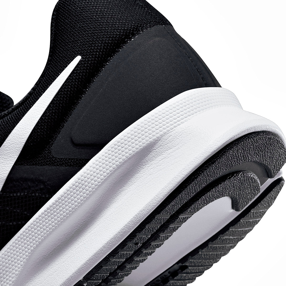 TENIS DEPORTIVO HOMBRE NIKE  Run Swift 3 NEGRO BLANCO