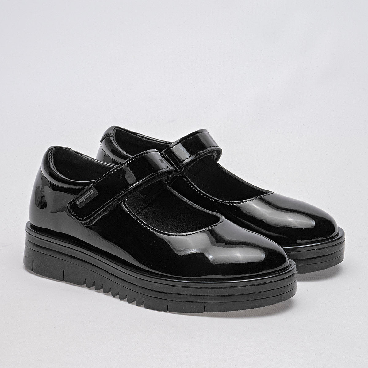 ZAPATO CASUAL NIÑA COQUETA 54906C NEGRO CHAROL