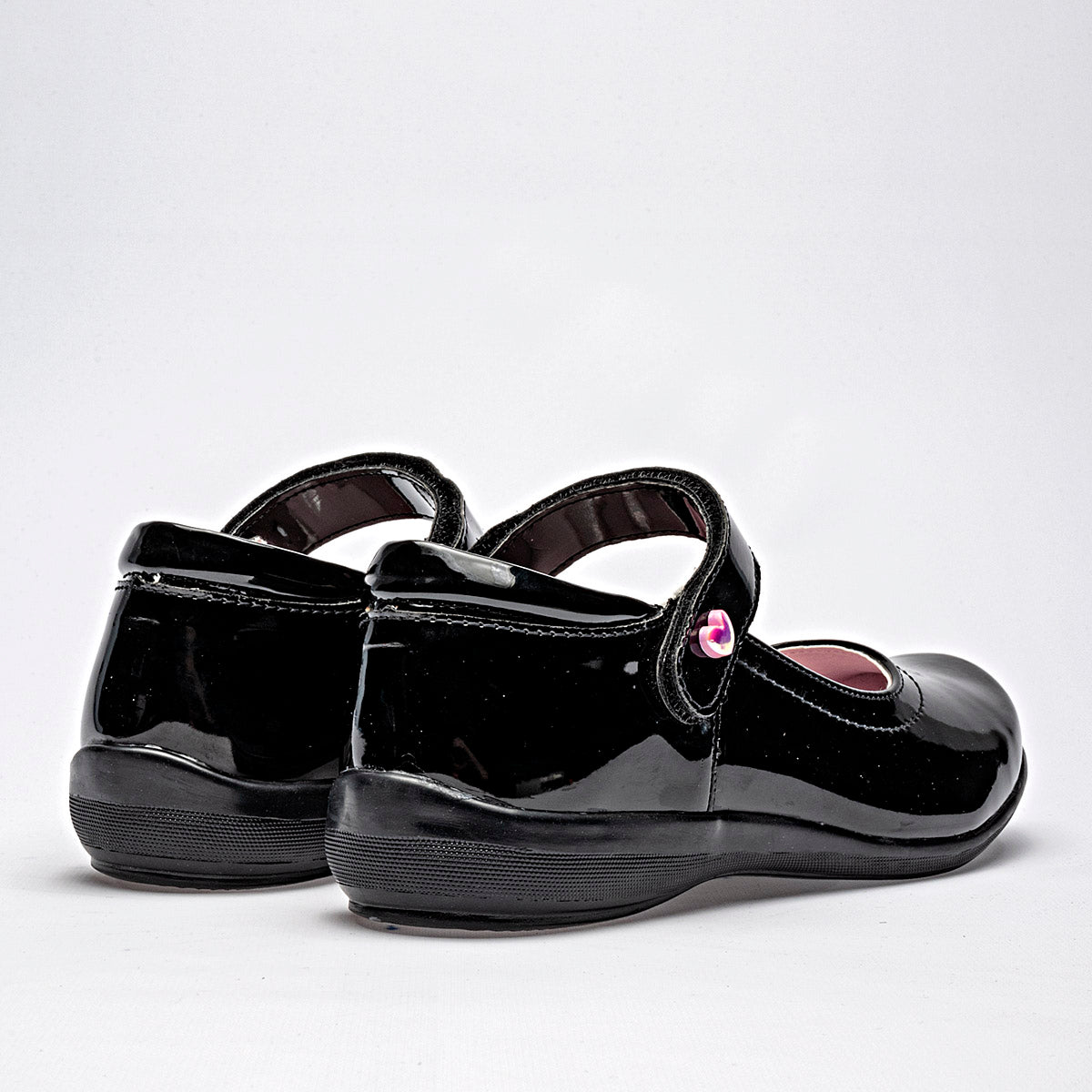 ZAPATO CASUAL MUJER LIA 05 NEGRO CHAROL