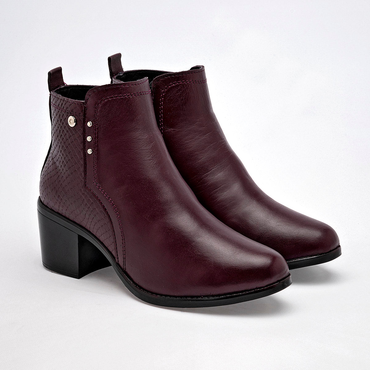 Botin Casual Moramora Mujer Delia Vino tacon  5cm tubo 11cm