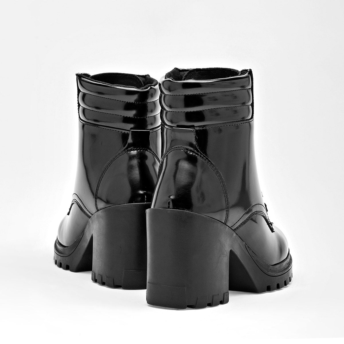 Bota Casual Moramora Mujer Buffy Negro Tacon 8 Cm
