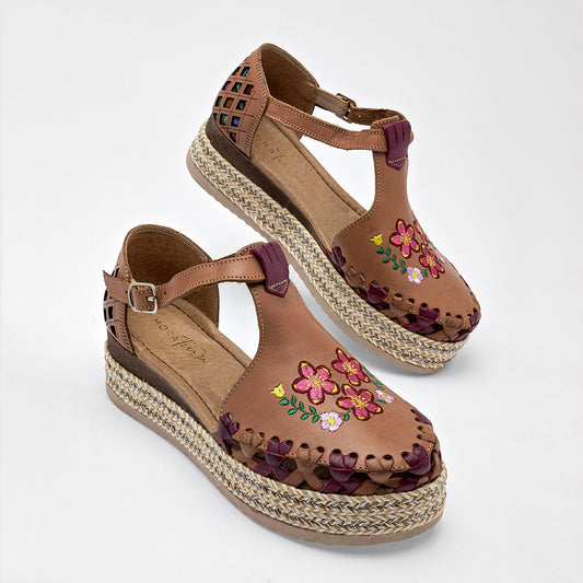 Sandalia Mora Tierra 1612202 Para Mujer Color Camel