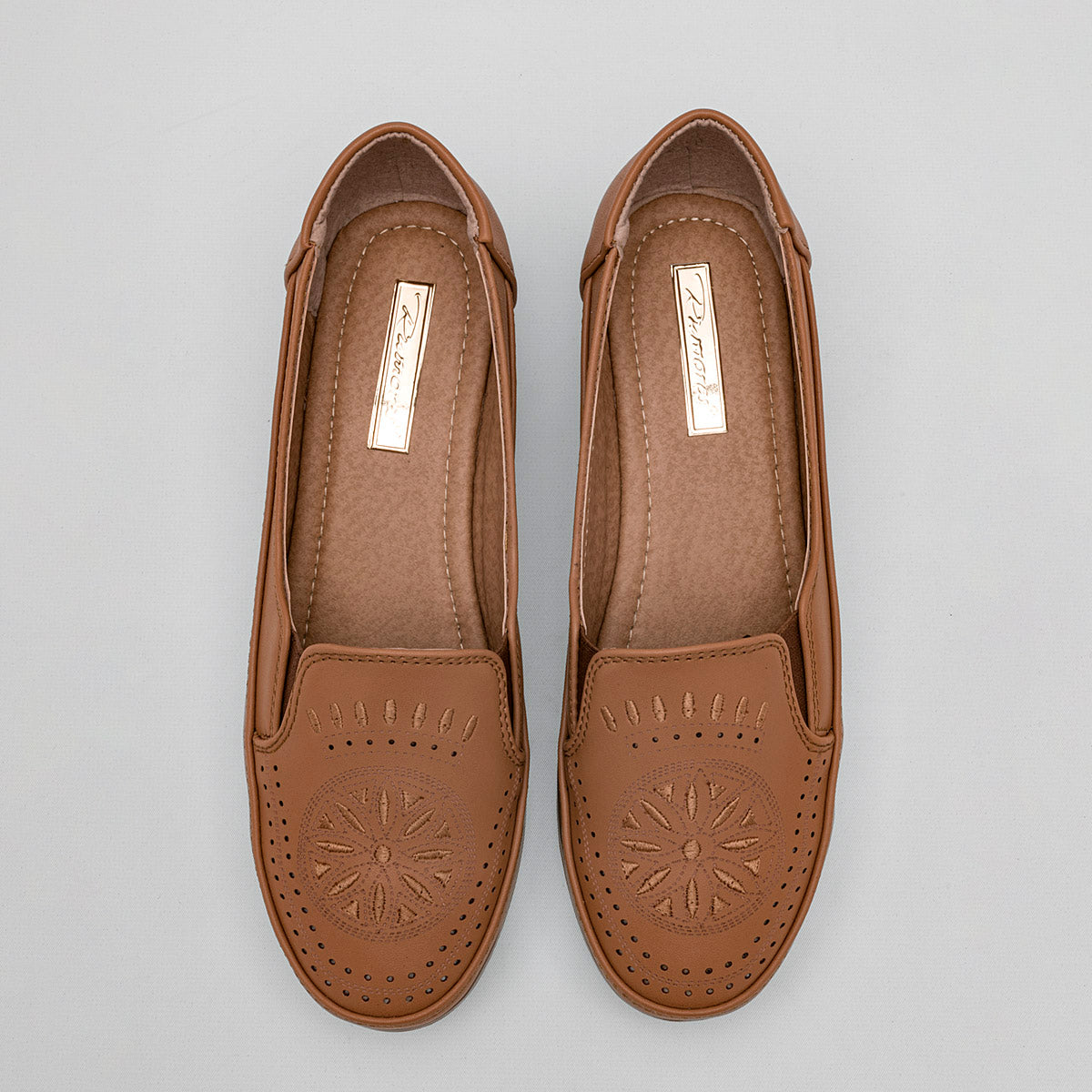 Plataforma Cerrada Rumores 1970 Para Mujer Color Camel