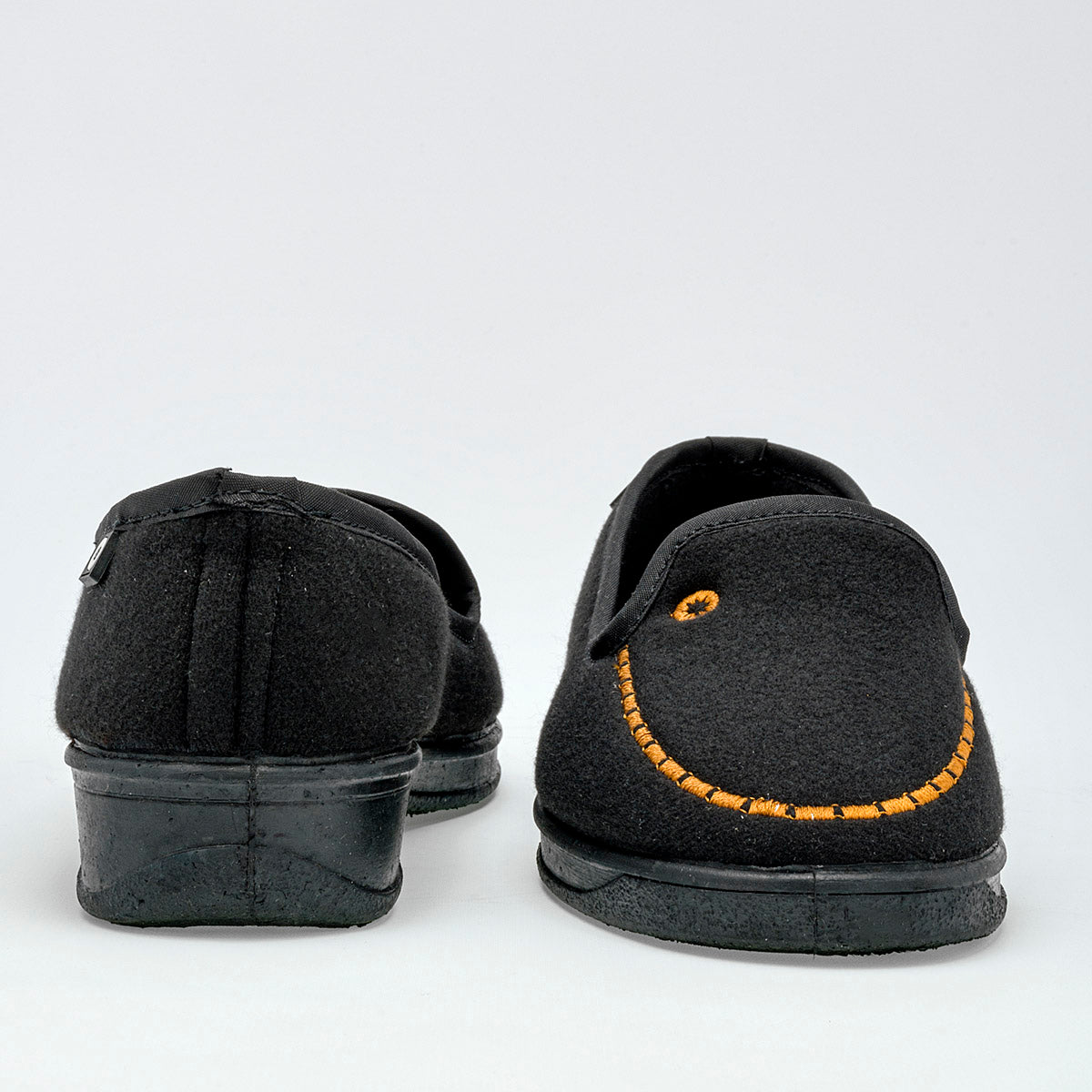 PANTUFLA MUJER MORA CONFORT RACHEL NEGRO CAMEL