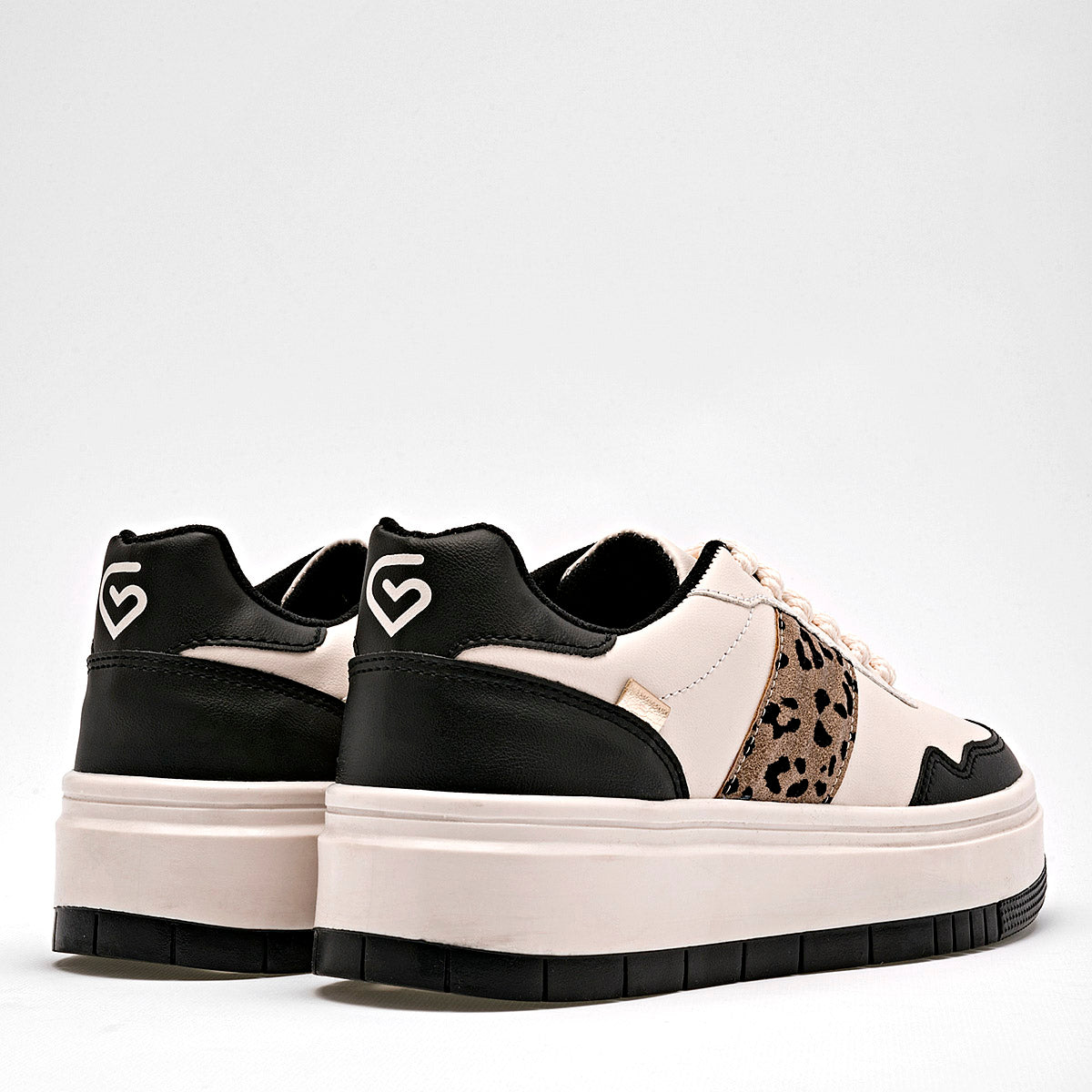 TENIS URBANO MUJER CLASBEN MISMO LATTE NEGRO CAMEL