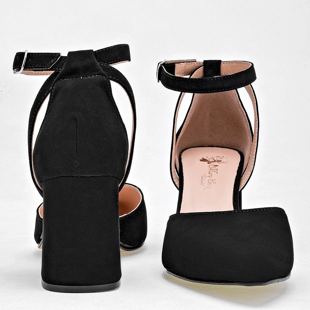 Zapatilla Con Pulsera Mary Cecy 2002 Mujer Color Negro