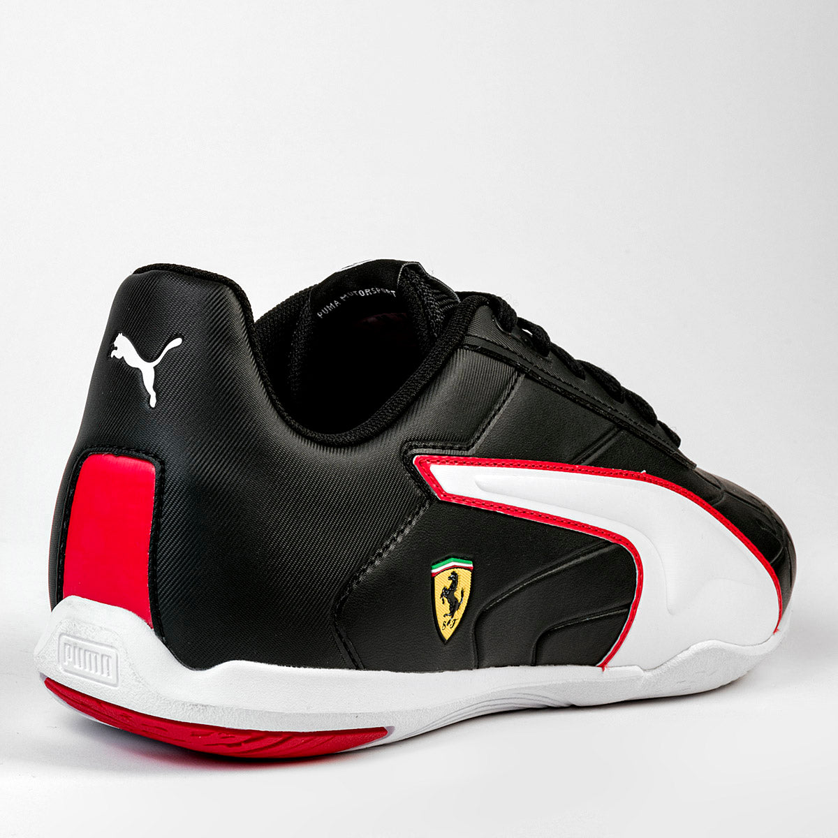 TENIS URBANO HOMBRE PUMA Ferrari Tune Cat NEGRO BLANCO