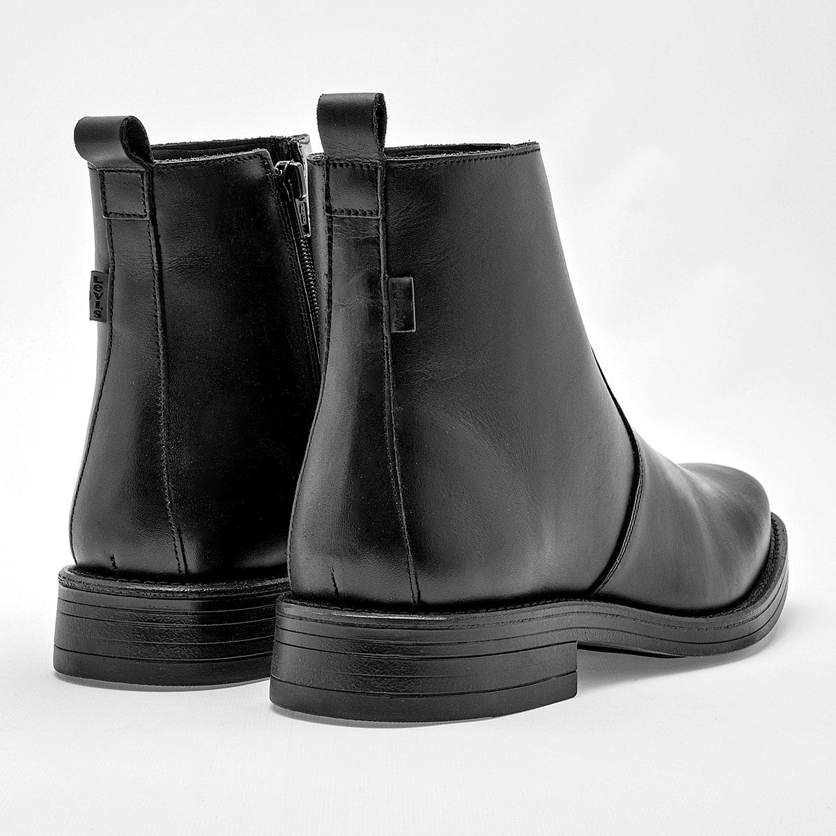 Bota de piel para Hombre marca Levi's Negro