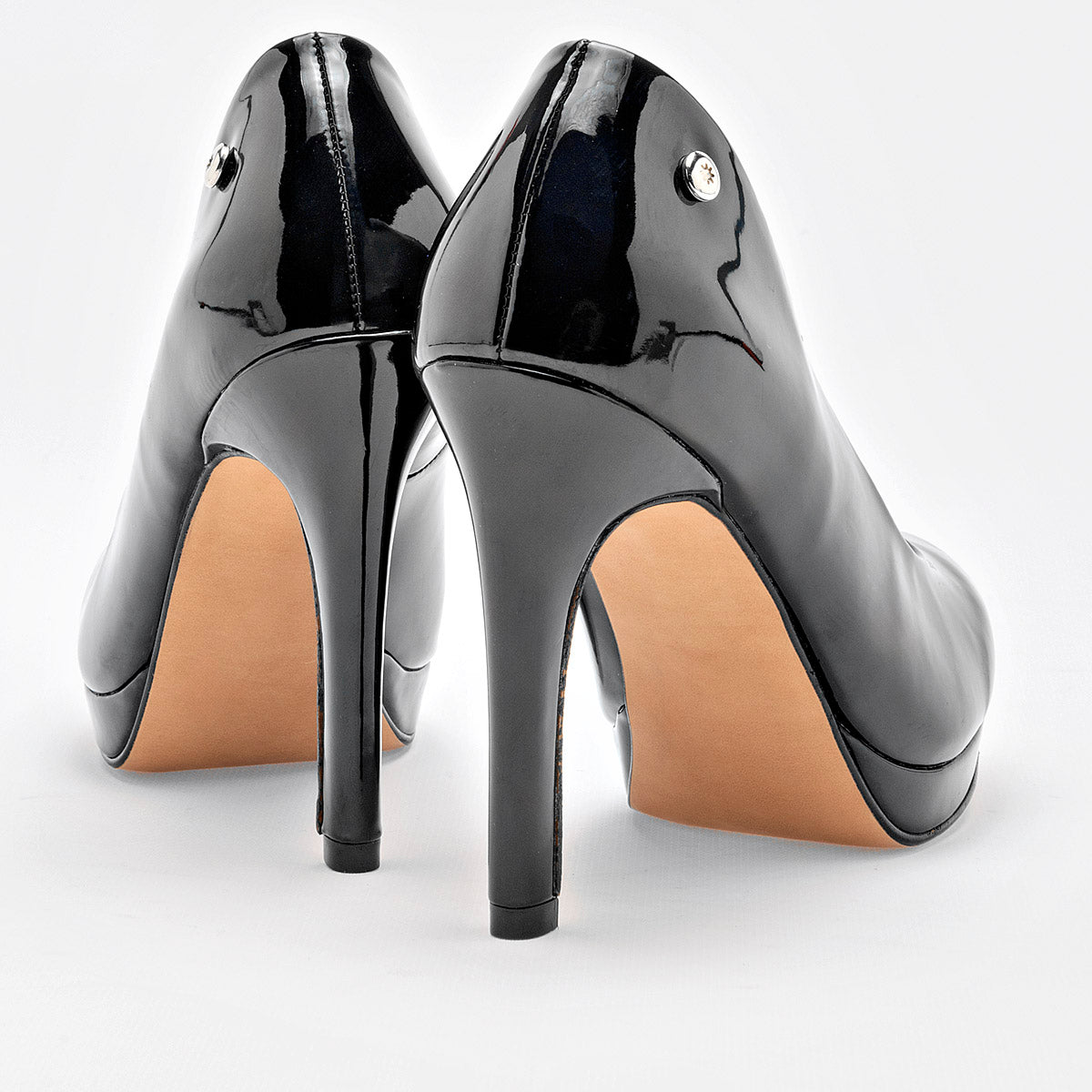 ZAPATILLA MUJER MORAMORA ADA NEGRO CHAROL