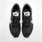 TENIS URBANO MUJER NIKE W  Waffle Debut NEGRO BLANCO