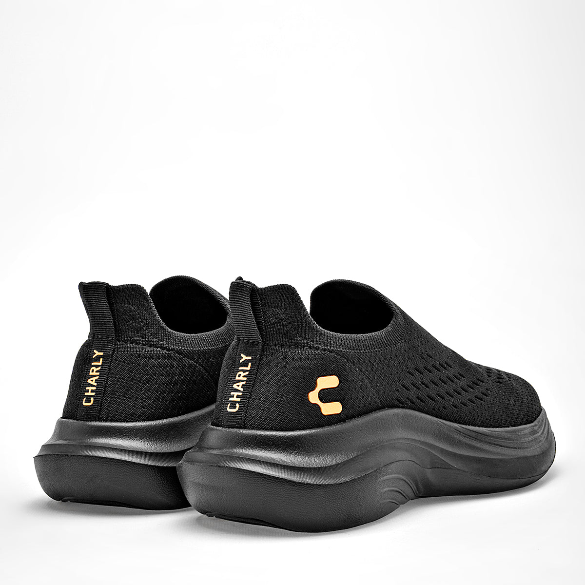 TENIS URBANO MUJER CHARLY 1043147004 NEGRO