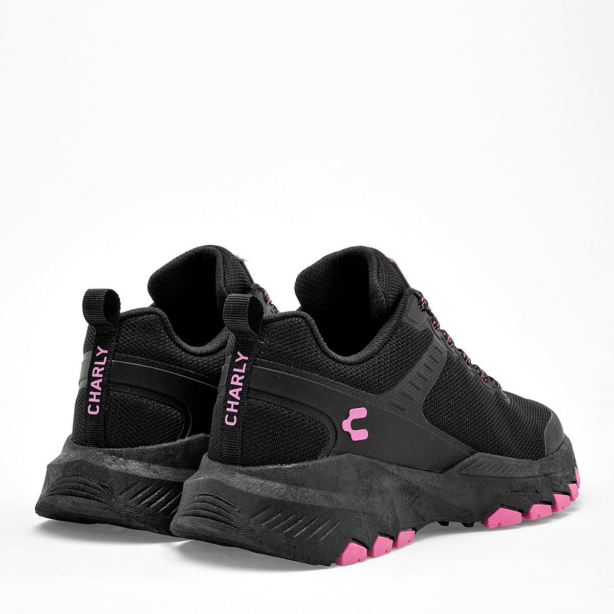 ZAPATO HIKING MUJER CHARLY 1043153002 NEGRO