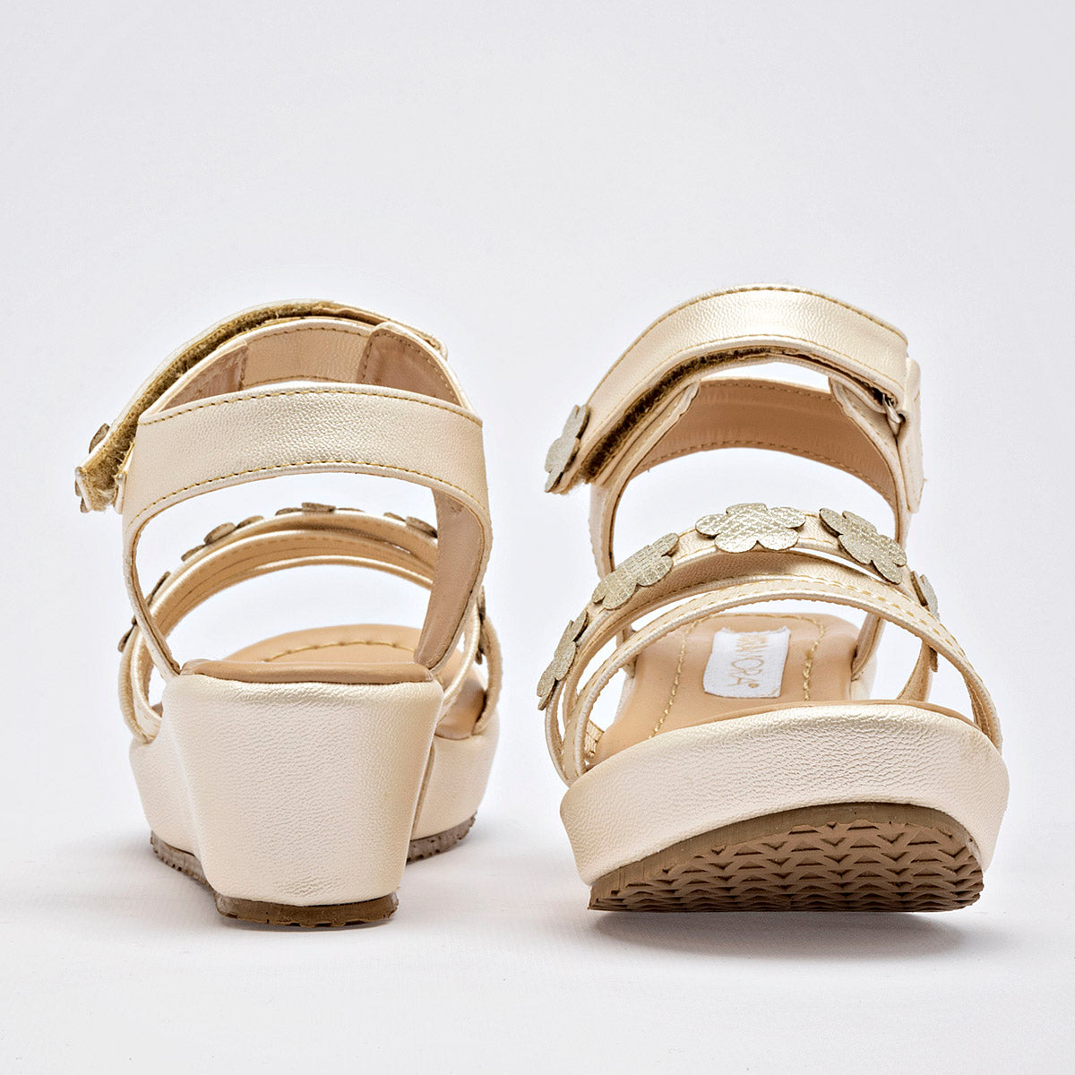 Sandalia Casual Niña Yeni Beige Nacarado Plataforma 5 Cm