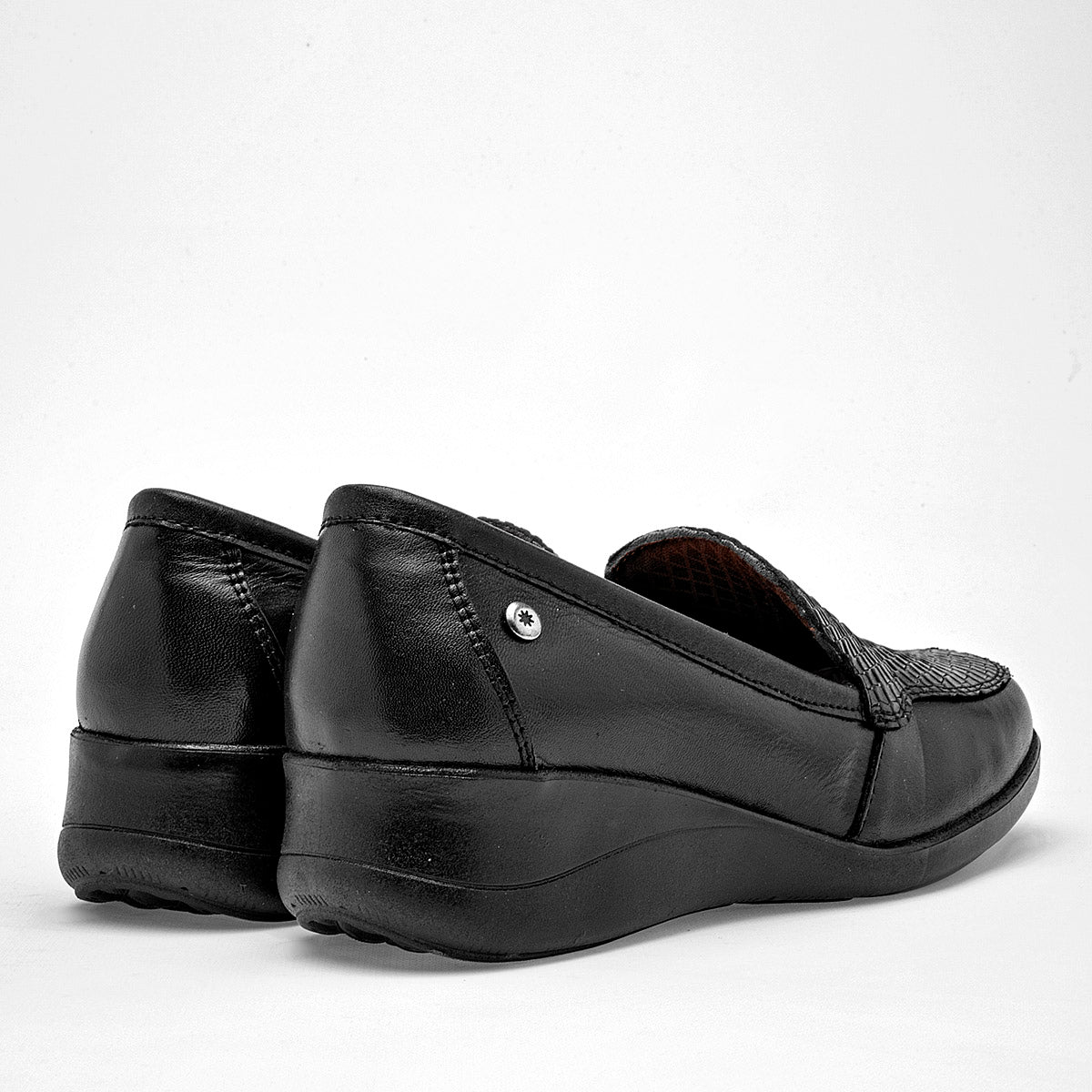 Zapato Confort Piel Mora Confort Mujer Zoila Negro