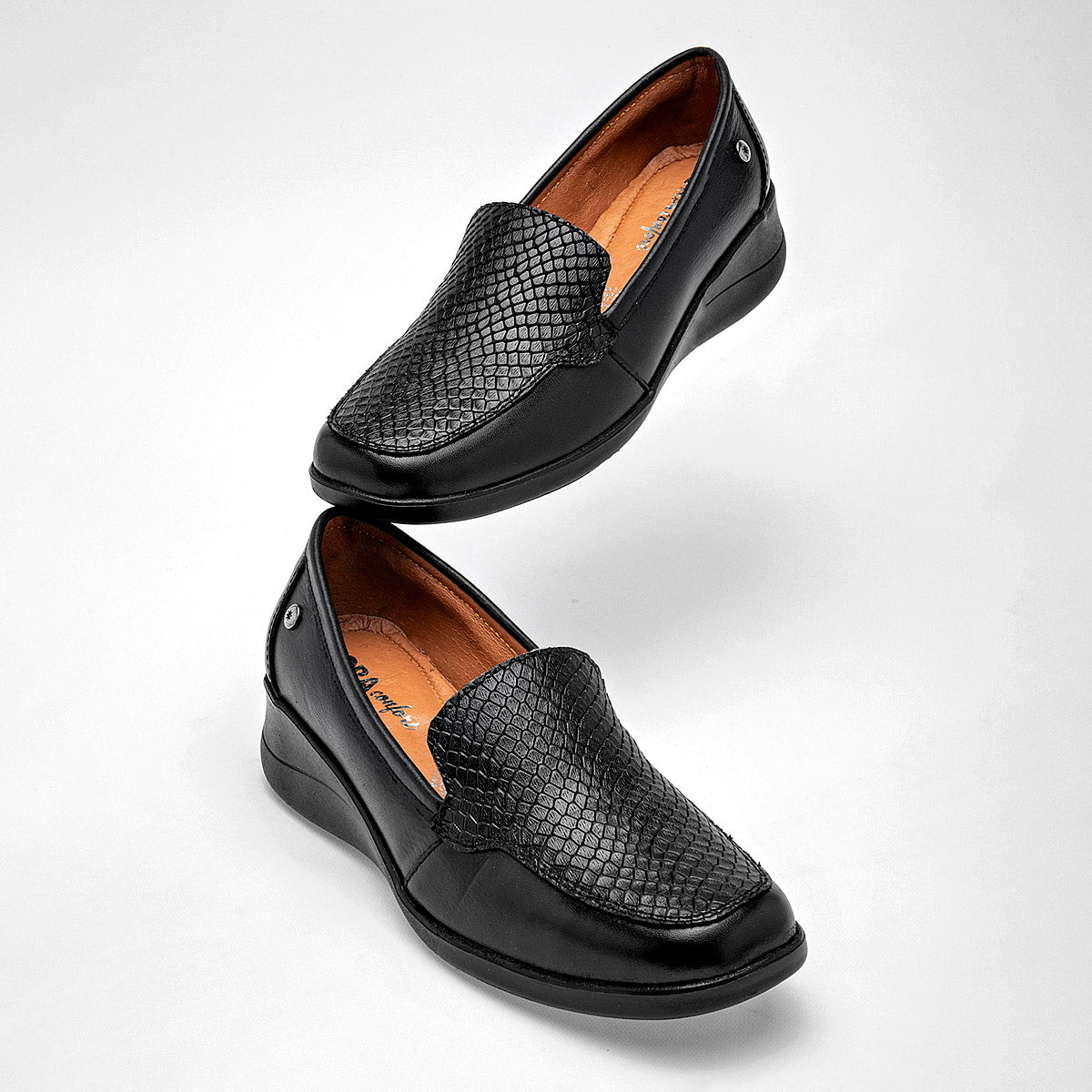 Zapato Confort Piel Mora Confort Mujer Zoila Negro