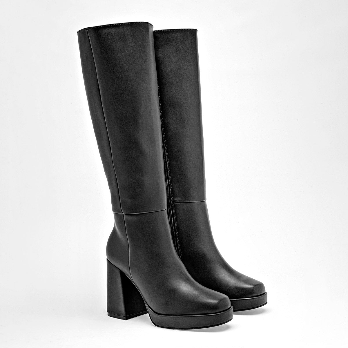 Bota Larga Lady Paulina Para Mujer 25505 Negro Tacon 8cm Tubo 56cm