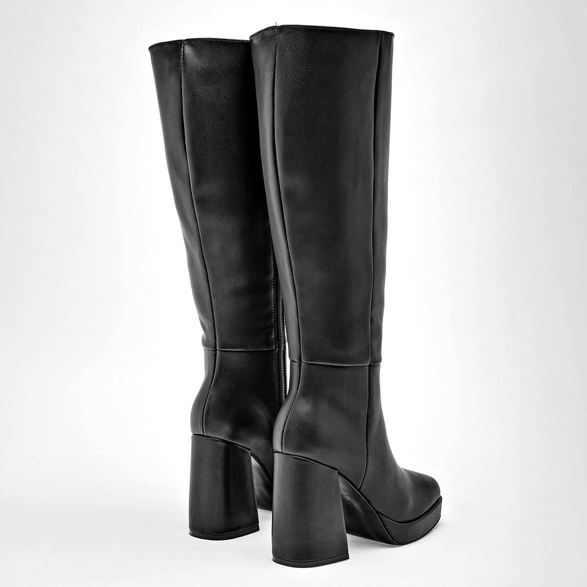 Bota Larga Lady Paulina Para Mujer 25505 Negro Tacon 8cm Tubo 56cm
