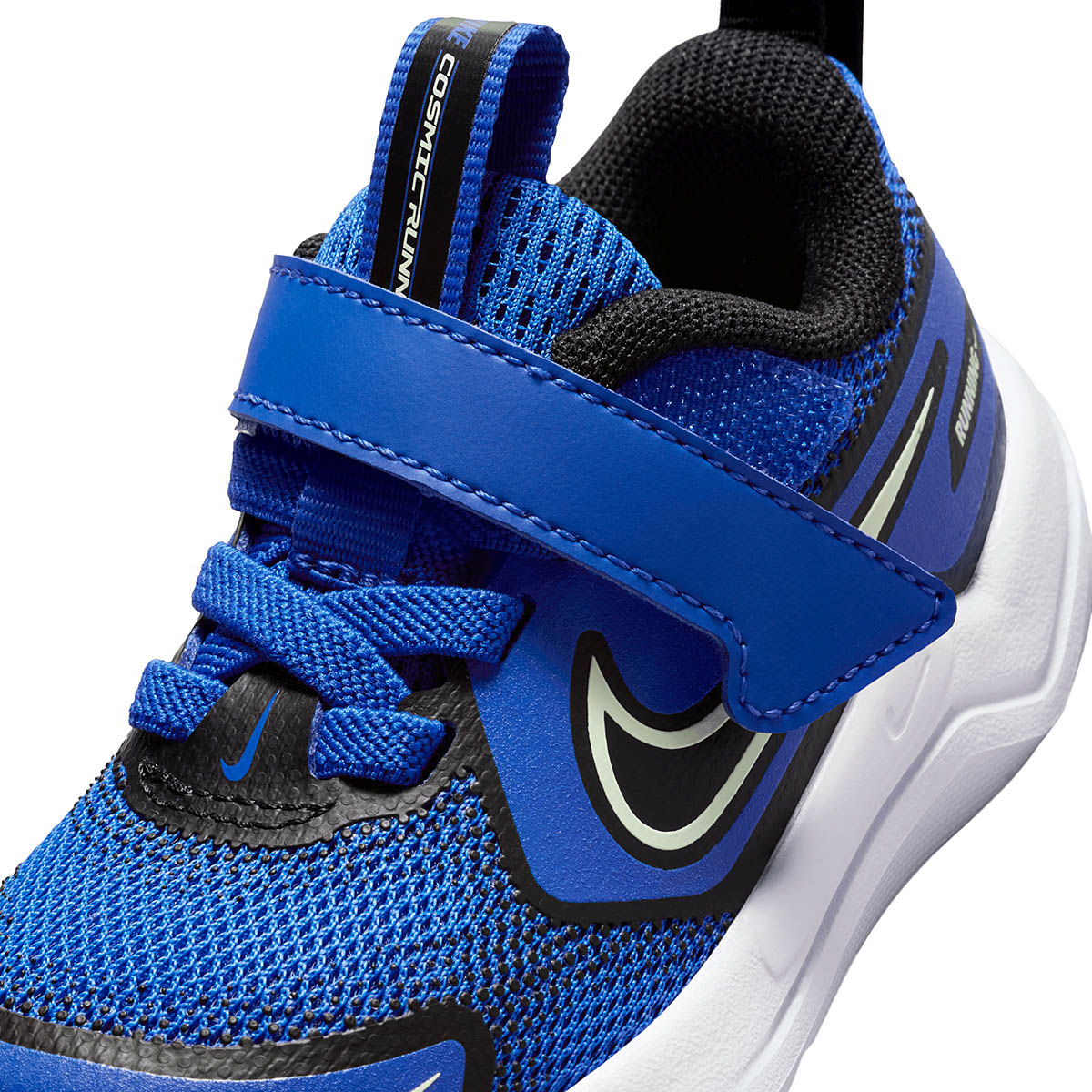 TENIS NIÑO URBANO NIKE  Cosmic Runner (TD) REY NEGRO