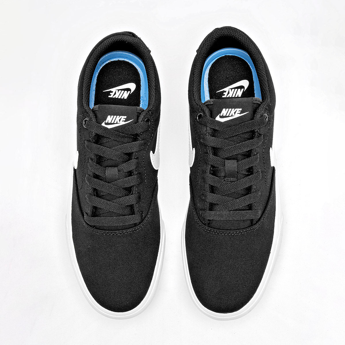 TENIS URBANO HOMBRE NIKE  Charge Canvas NEGRO BLANCO