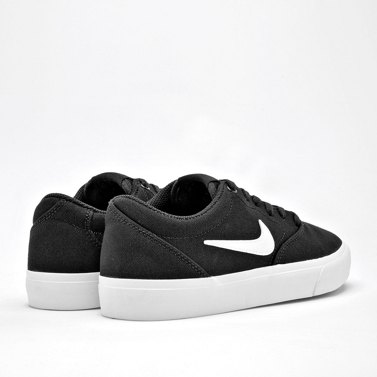 TENIS URBANO HOMBRE NIKE  Charge Canvas NEGRO BLANCO
