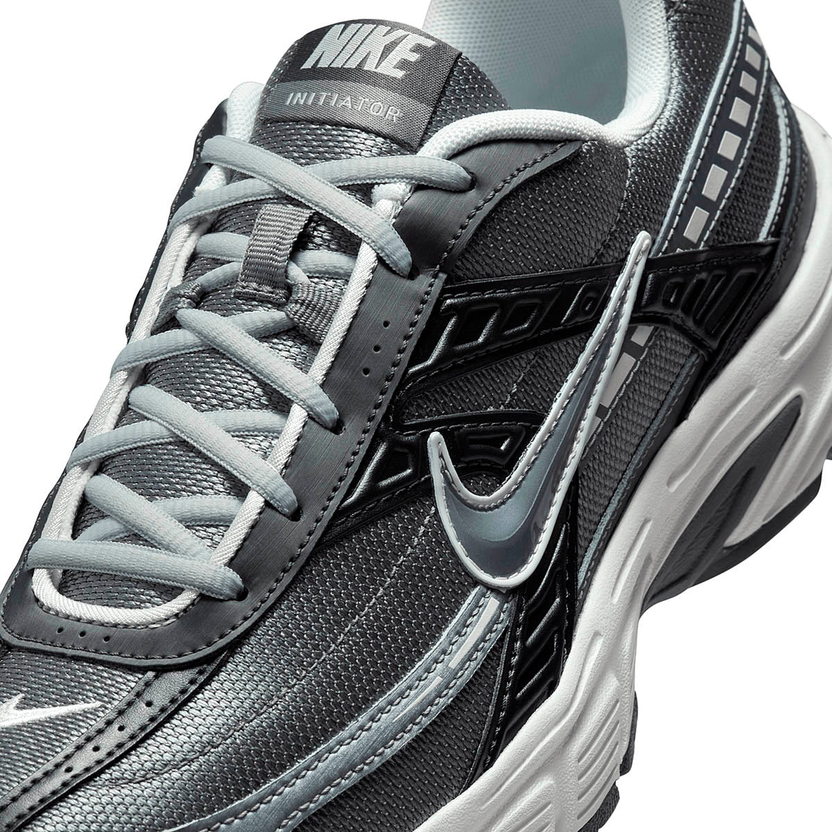TENIS URBANO HOMBRE NIKE  Initiator SC GRIS NEGRO