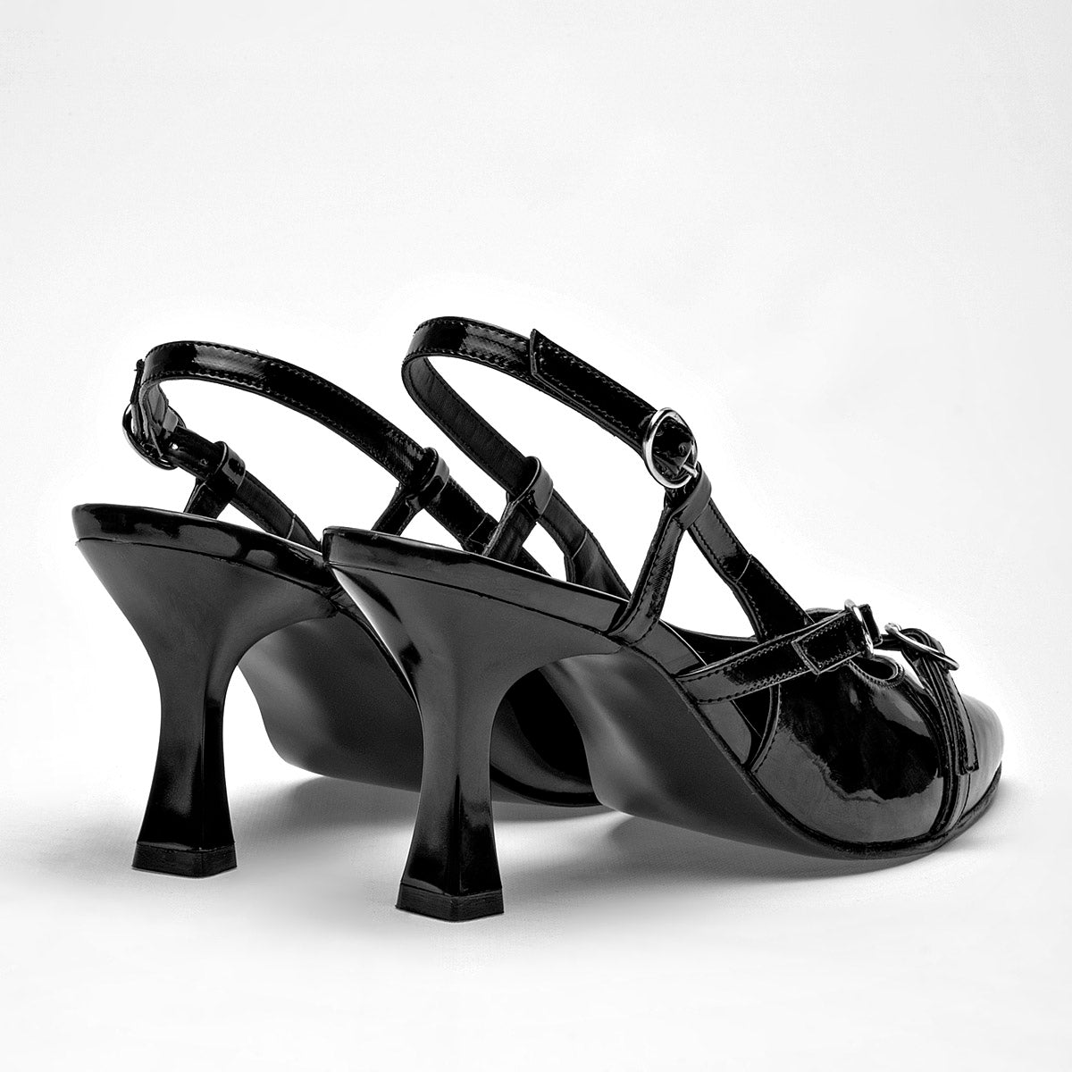 Zapatilla Casual Moramora Mujer Larisa Negro Tacon 8 Cm