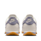 TENIS URBANO HOMBRE NIKE  Cortez BEIGE GRIS