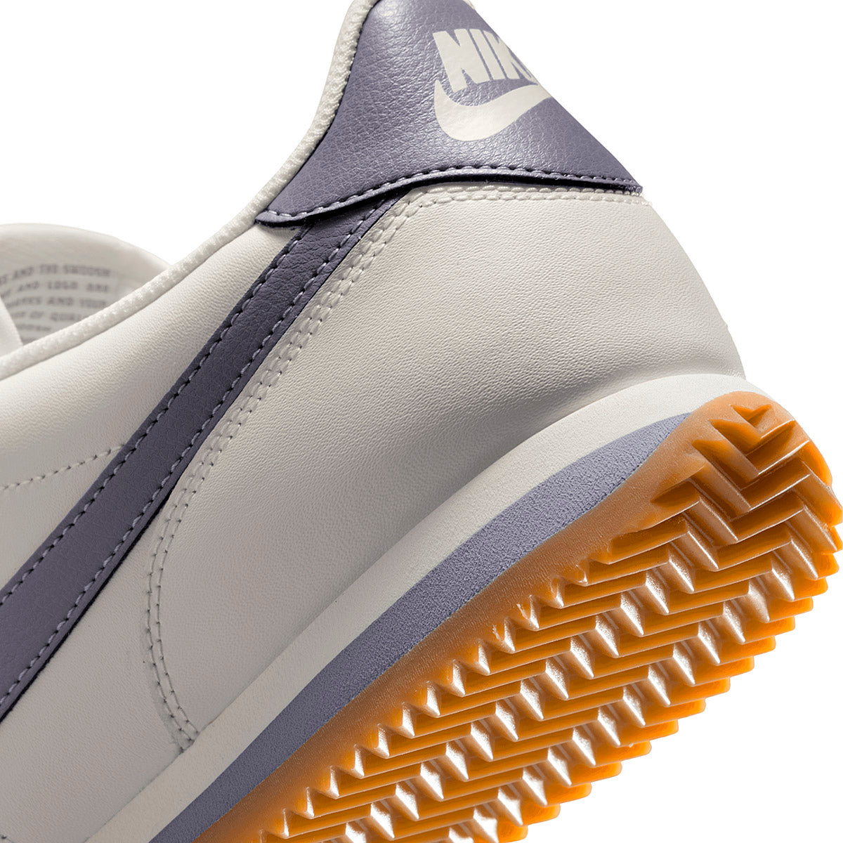 TENIS URBANO HOMBRE NIKE  Cortez BEIGE GRIS