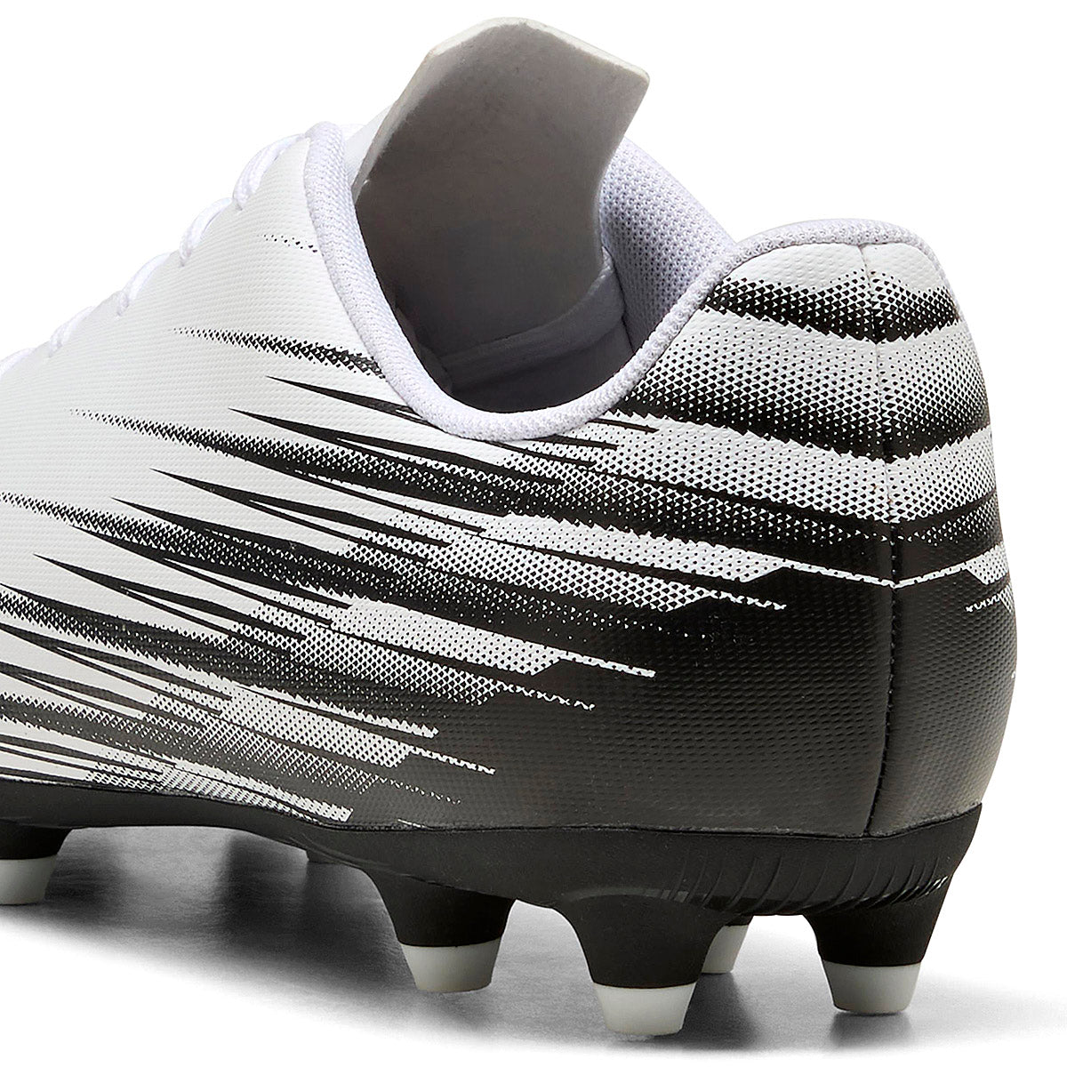 TENIS DEPORTIVO HOMBRE PUMA Attacanto II FG/AG BLANCO NEGRO