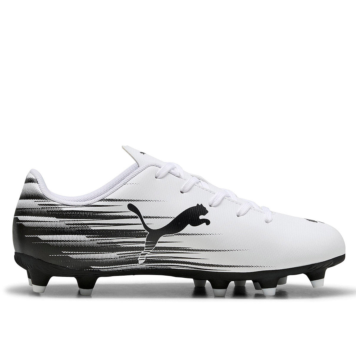 TENIS DEPORTIVO JOVEN PUMA Attacanto II FG/AG Jr BLANCO NEGRO